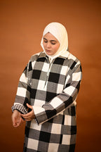 baraqah female winter black and white checked winter pheran 