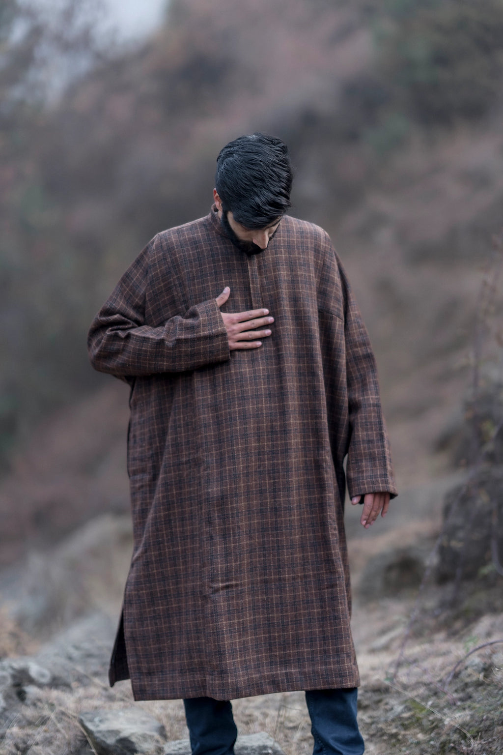 baraqah checkered rust brown winter pheran for men
