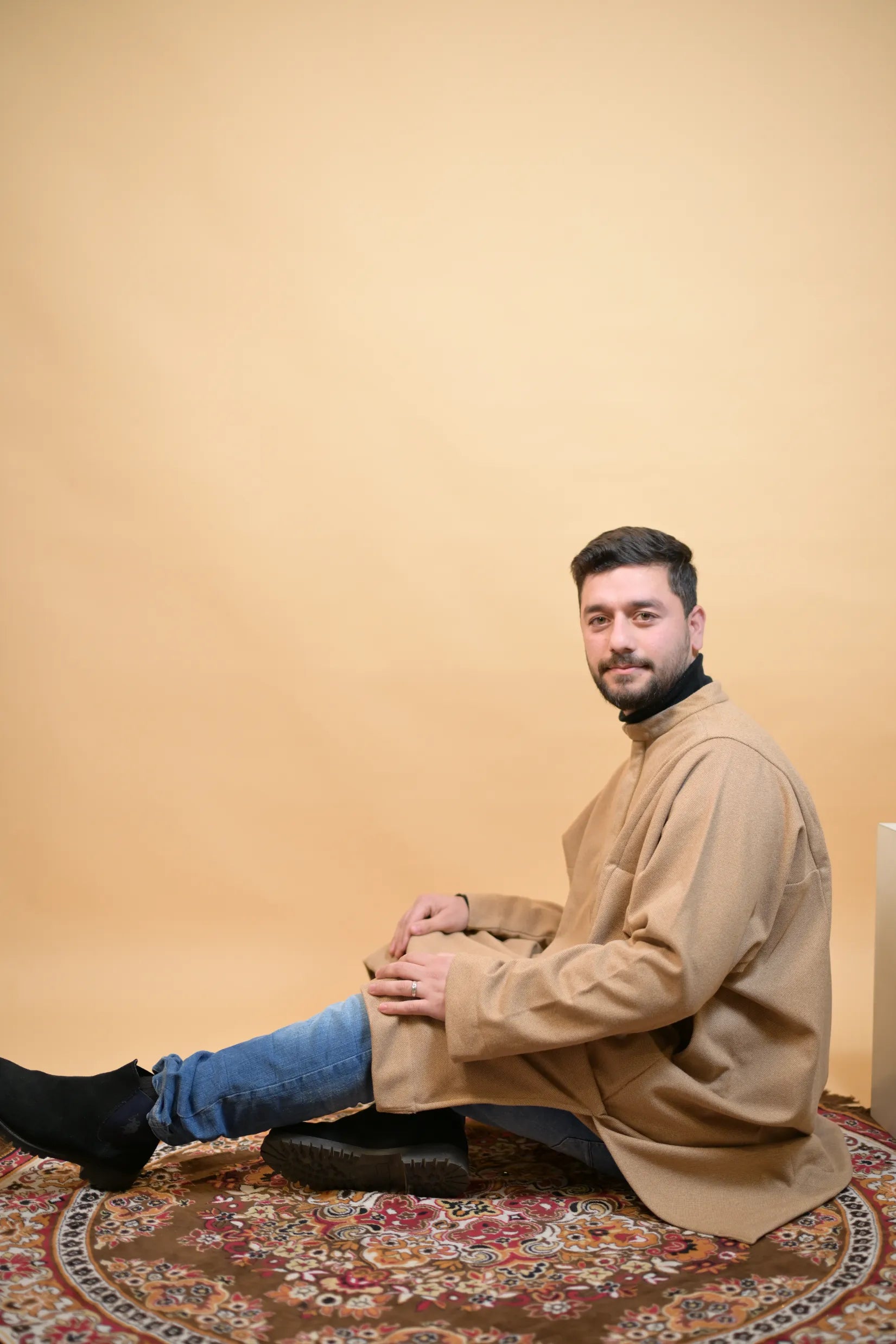 baraqah creme dotted winter pheran for men 