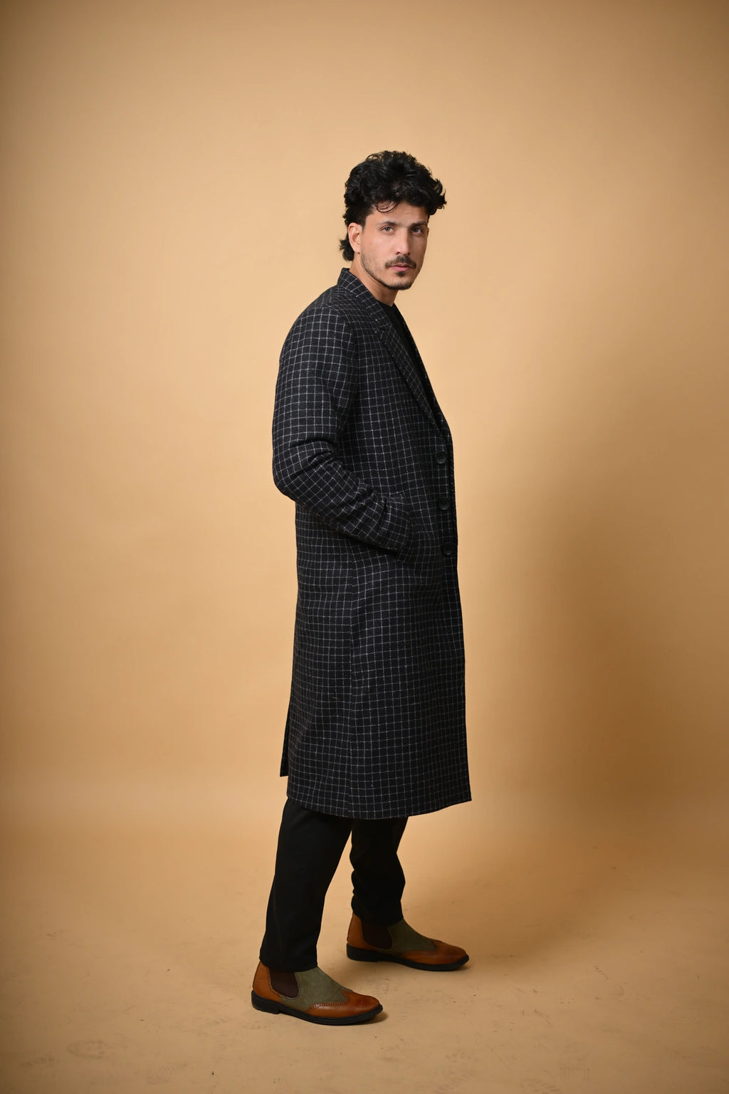 baraqah black with white line check winter overcoat for men