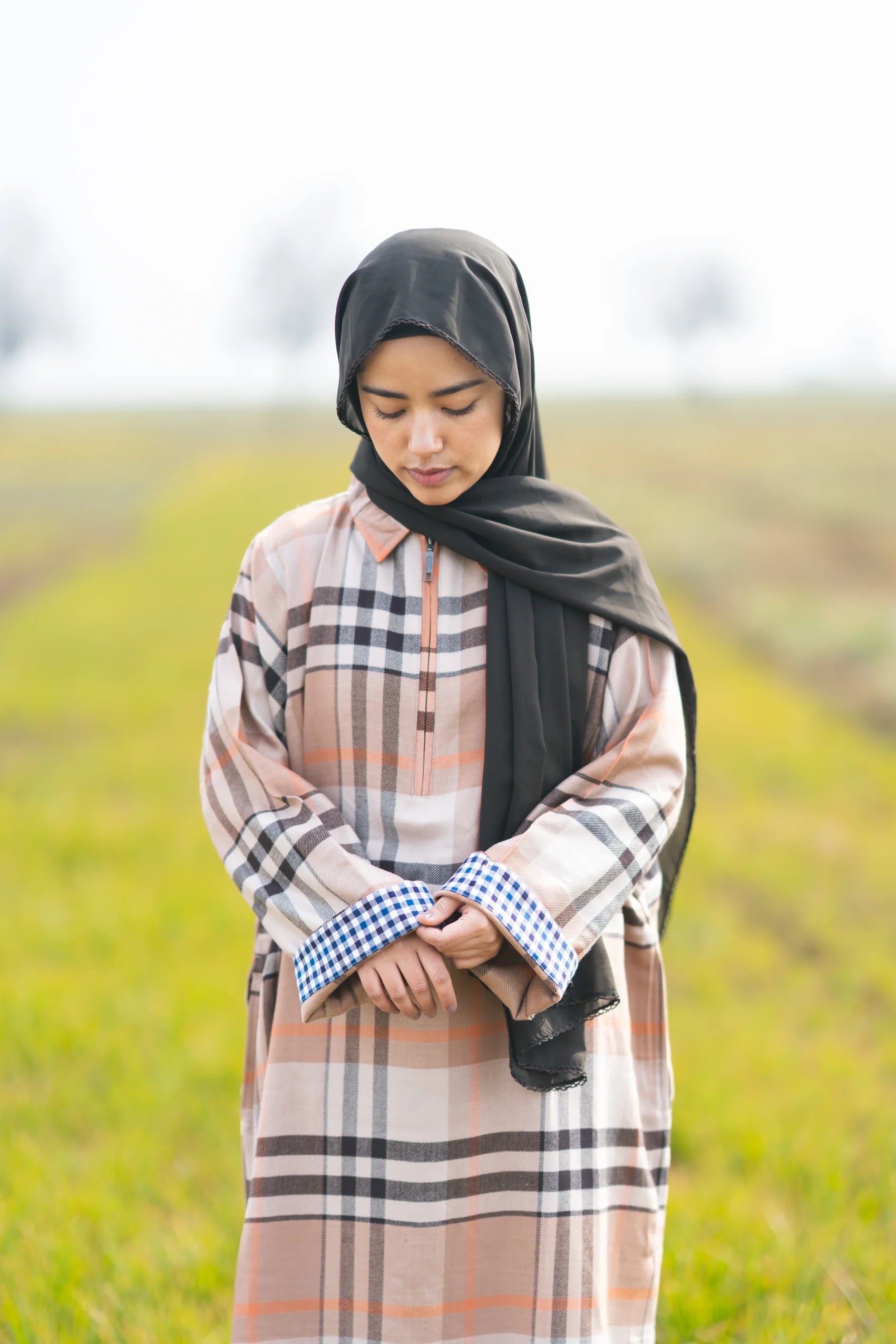 Light Almond Checked kashmiri Traditional female winter Pheran
