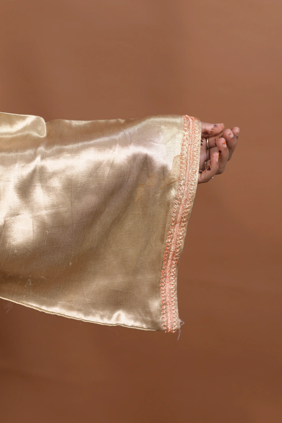 baraqah female golden silk kashmiri traditional pheran for women
