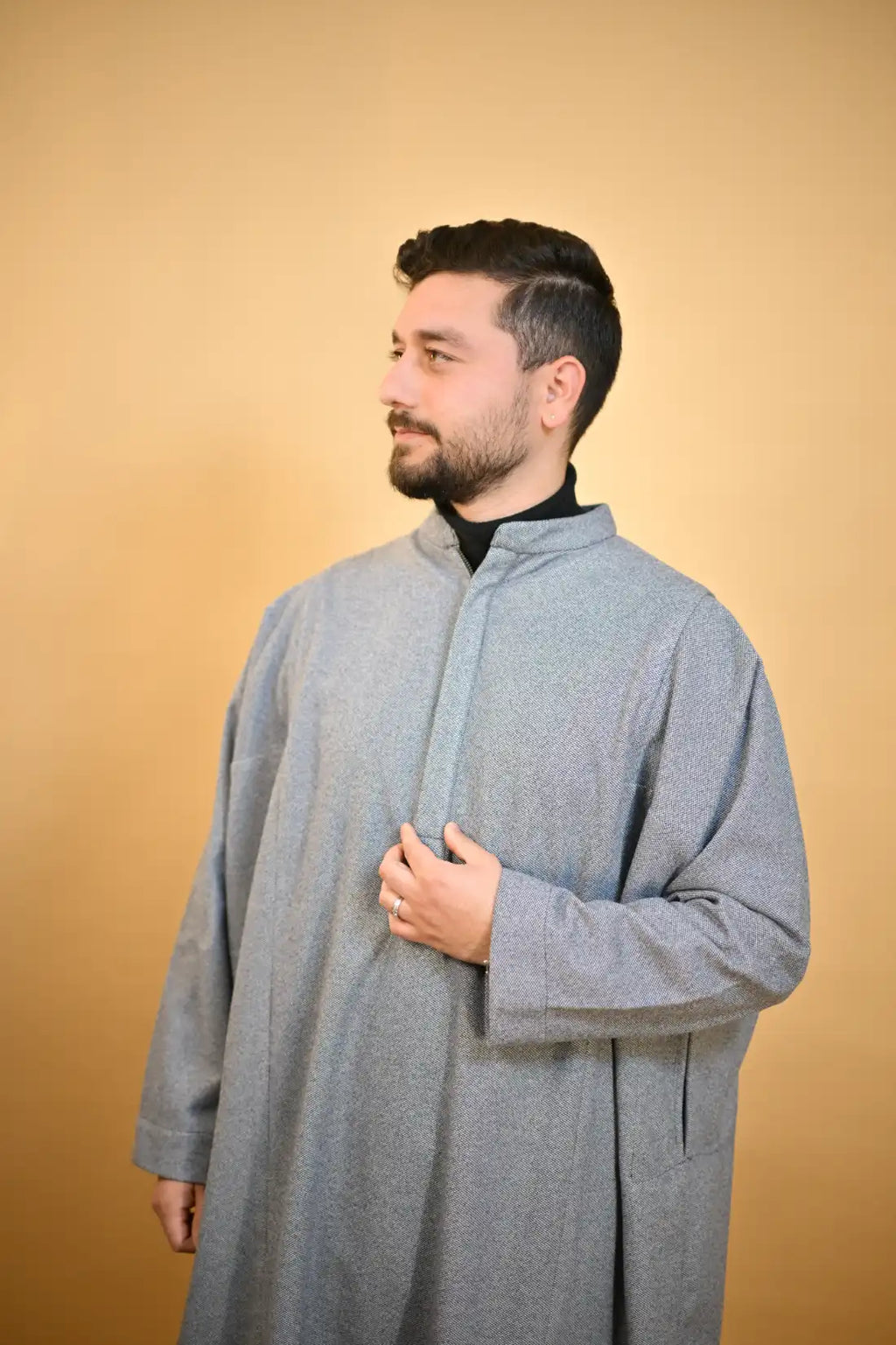 baraqah grey dotted winter pheran for men 