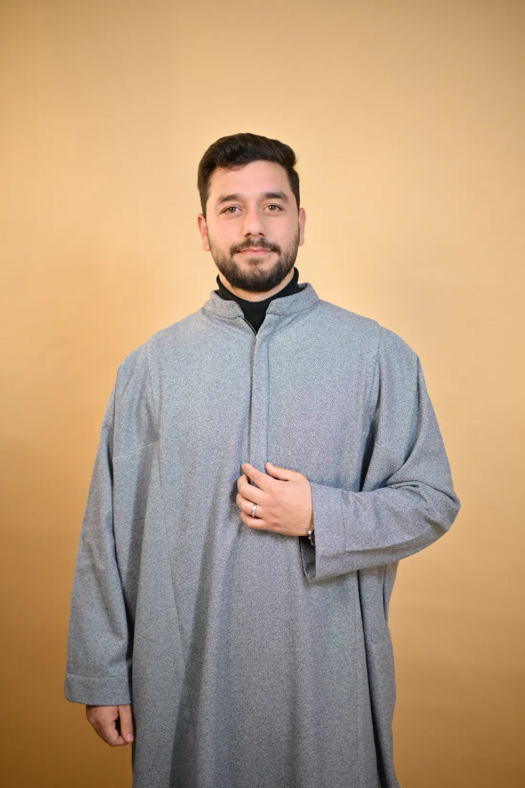 baraqah grey dotted winter pheran for men 