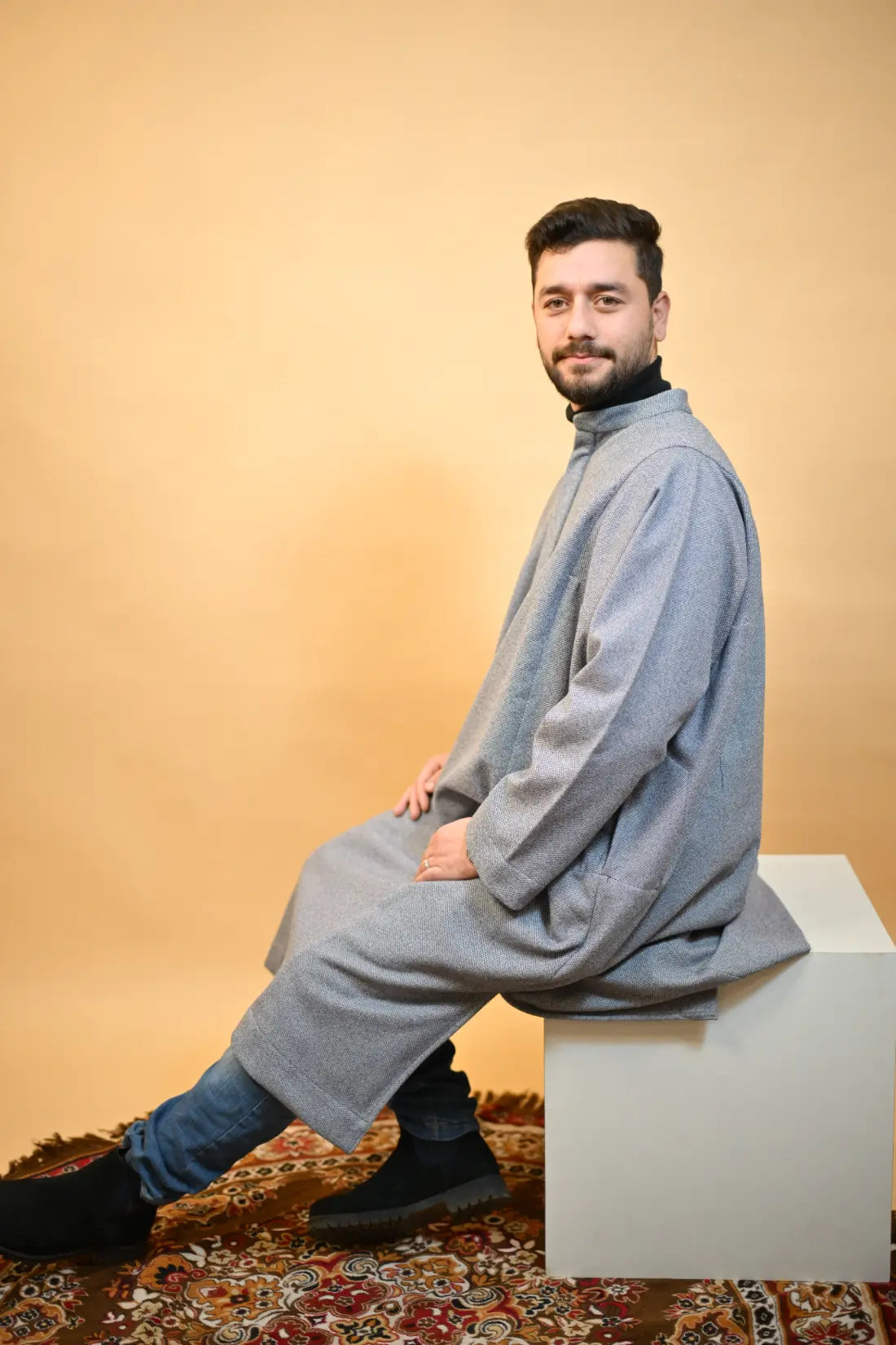 baraqah grey dotted winter pheran for men 