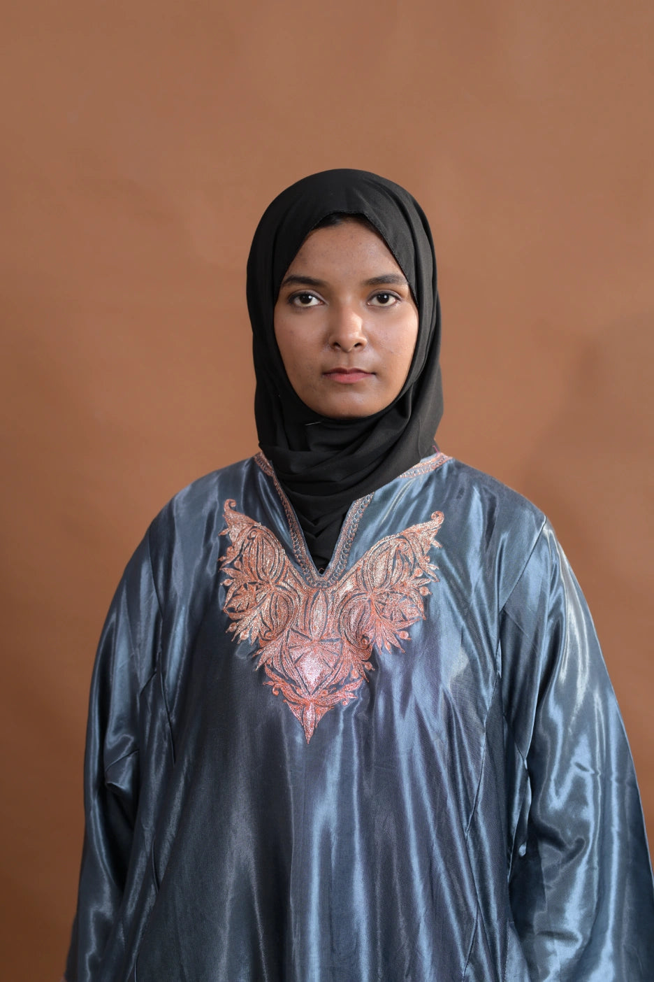 baraqah female silk grey kashmiri traditional pheran for women