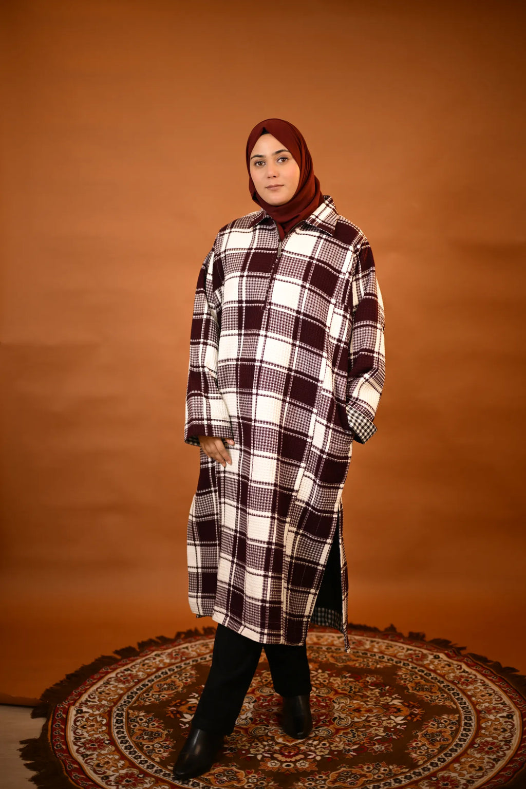 baraqah female winter red and white checked winter pheran 