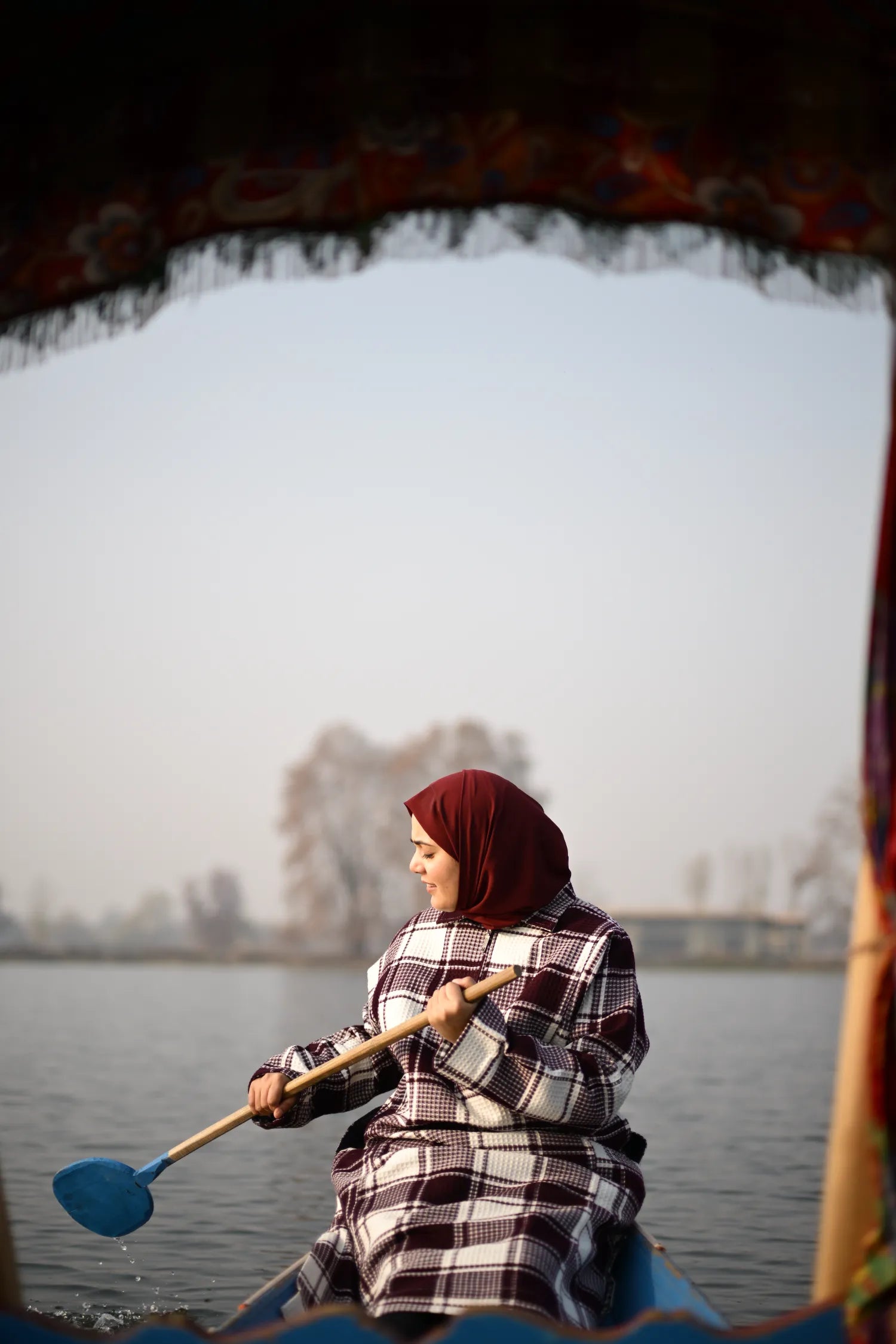 baraqah female winter red and white checked winter pheran 