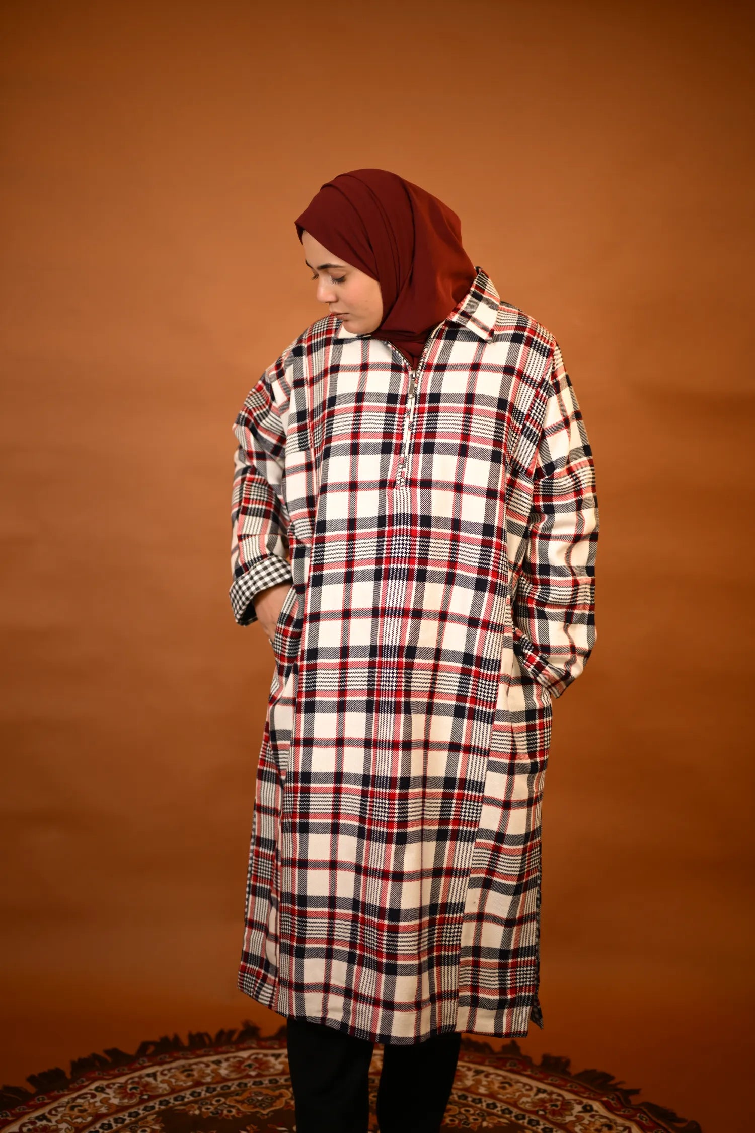 baraqah female winter checked winter pheran 