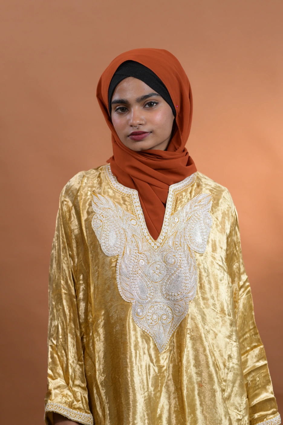 baraqah female golden velvet kashmiri traditional pheran for women