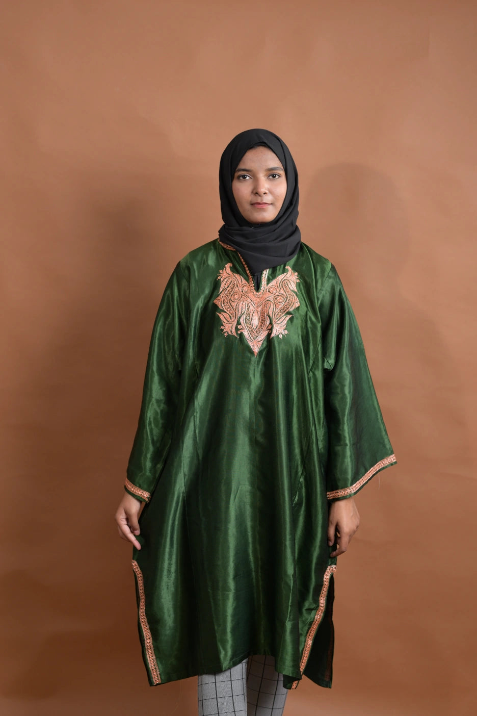 baraqah female silk green kashmiri traditional pheran for women