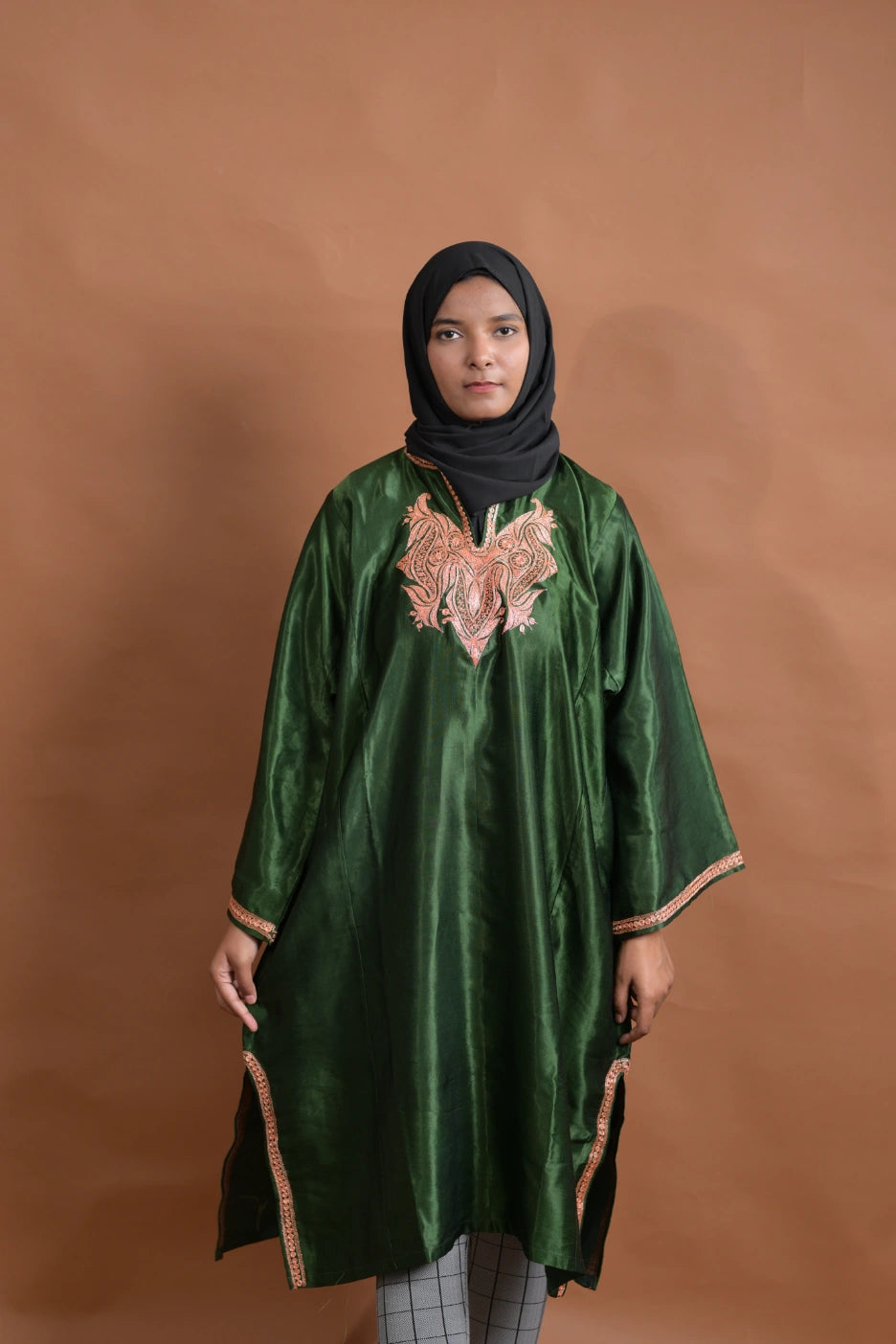 baraqah female silk green kashmiri traditional pheran for women